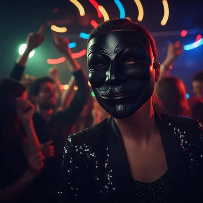 Máscara V De Vendetta Anonymous Disfraz Halloween Negra Negro
